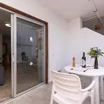Floritas 33 - One Bed Apartman Playa de las Américas