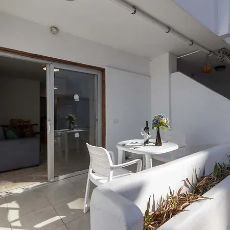 Floritas 33 - One Bed * Playa de las Americas (Tenerife)